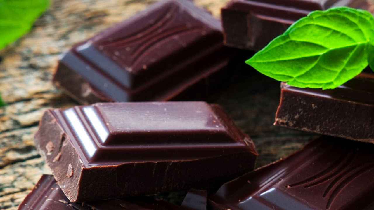 Горький шоколад влияет на функции мозга