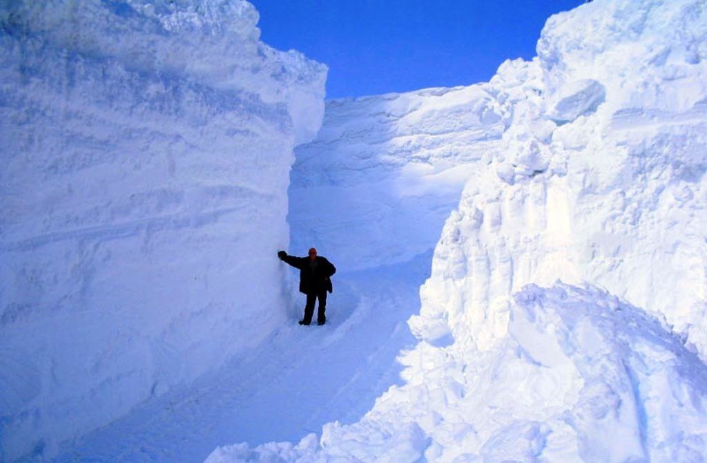 Самая высокая снежная фигура в мире